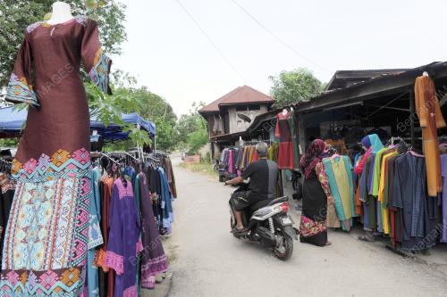 PK01_28062015_PASAR_KEMBOJA