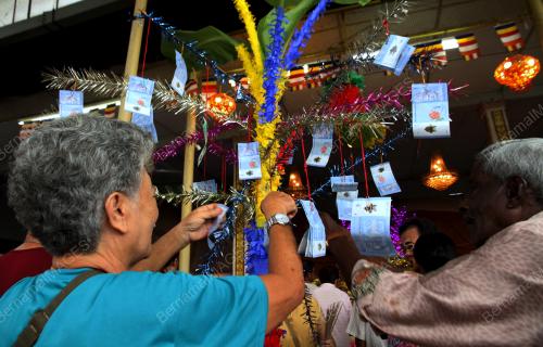 PK01_29052018_WESAK