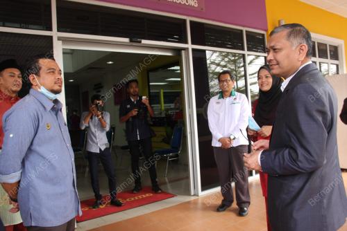DATUK DR SAHAMSUL ANUAR NASARAH