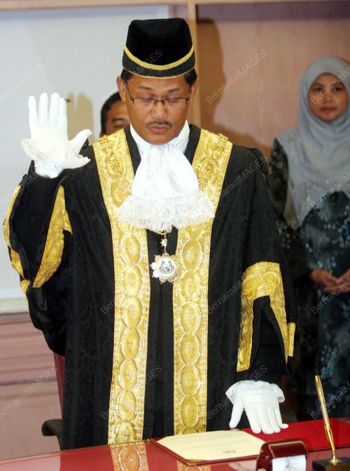 ROSHIDI HASHIM