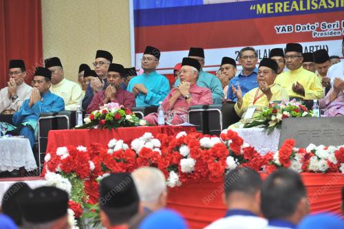 PK01_29072017_UMNO_PARIT