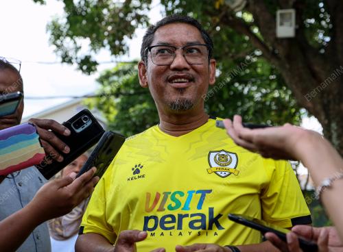 DATUK SERI AHMAD FAIZAL AZUMU