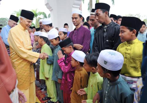 SULTAN AZLAN SHAH