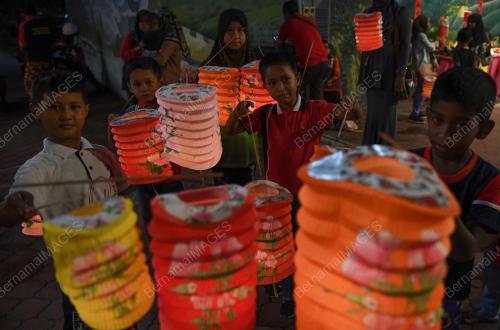PK01_30092018_TANGLUNG