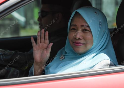 MAJLIS ANGKAT SUMPAH AHLI MESYUARAT KERAJAAN NEGERI PERAK