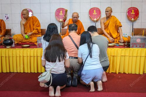HARI WESAK