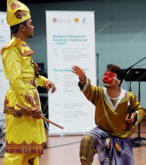 PK01_31102014_UPSI