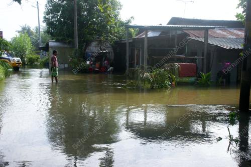 PK02_01011980_BANJIR