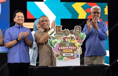 DATUK SERI SAARANI MOHAMAD