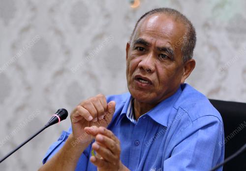 DATUK SERI ABDUL PUHAT MAT NAYAN