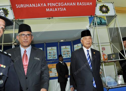 SULTAN AZLAN SHAH