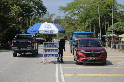SEKATAN JALAN RAYA