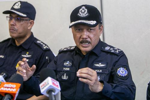 DATUK SERI MOHD YUSRI HASSAN BASRI