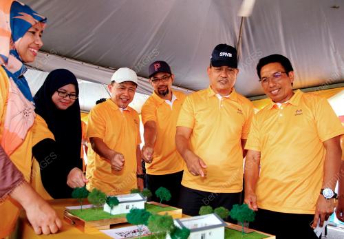 ZAHANUDDIN KAMARUDIN