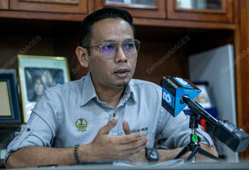 MOHD AZLAN HELMI