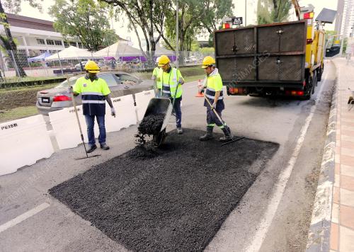 DEMOSTRASI PEMBAIKAN POTHOLE