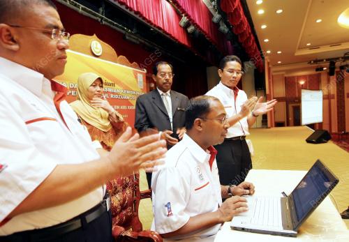 DR. ZAMBRY ABD KADIR