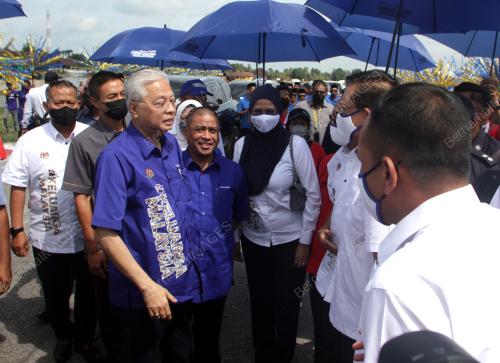 DATUK SERI ISMAIL SABRI YAAKOB