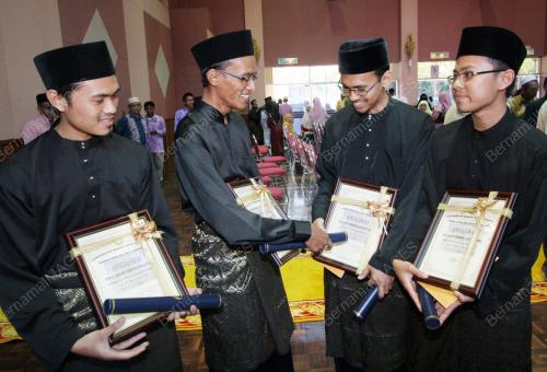 KONVOKESYEN MAAHAD