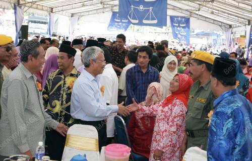 AHMAD HUSNI HANADZLAH
