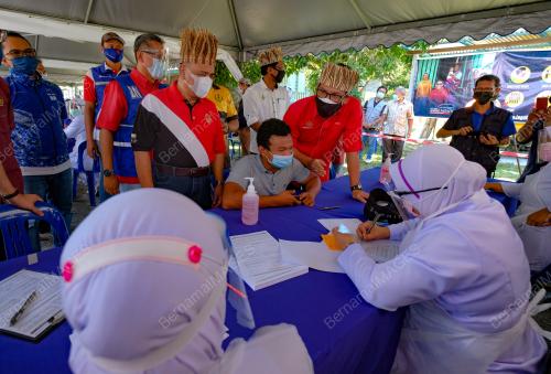 DATUK SAARANI MOHAMAD