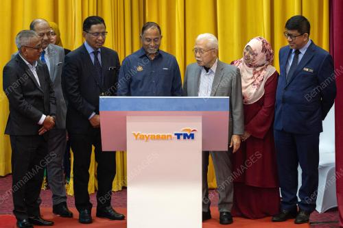 DATUK SERI DR ZAMBRY ABDUL KADIR