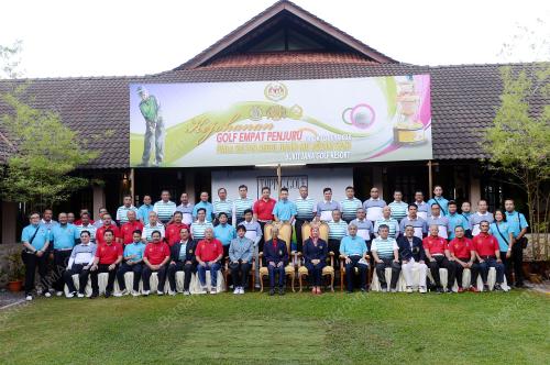 PK02_04102016_GOLF