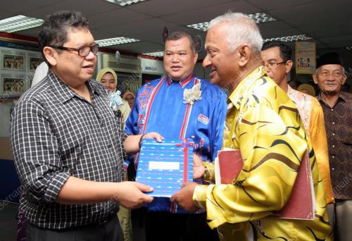 MOHD NOR KHALID