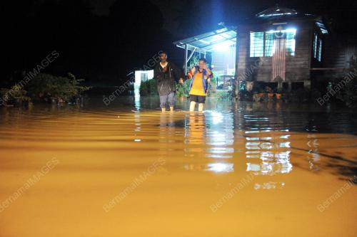 PK02_05062014_BANJIR
