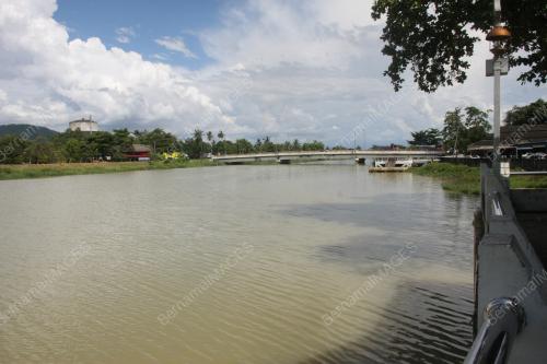 SUNGAI KERIAN DI PARIT BUNTAR