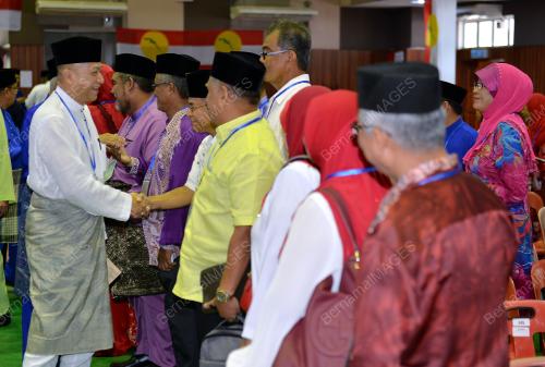 PK02_06082017_NAZRI