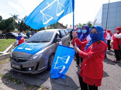 DATUK DR NORAINI AHMAD