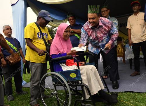 DATUK AZMAN ABIDIN