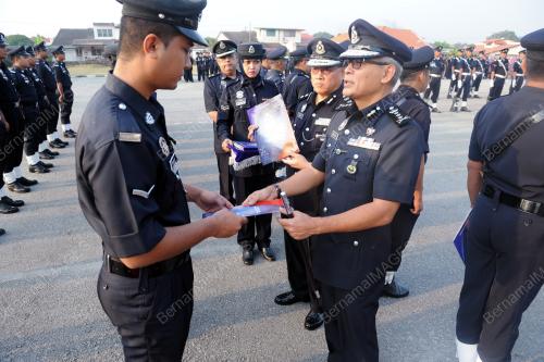 DATUK ACRYL SANI ABDULLAH SANI