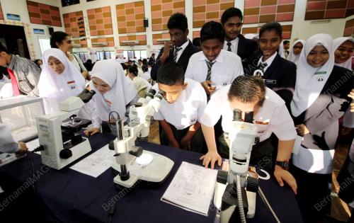 PK02_07032016_AEDES