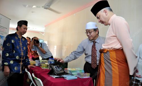 PK02_07062013_RAJA_DR_NAZRIN