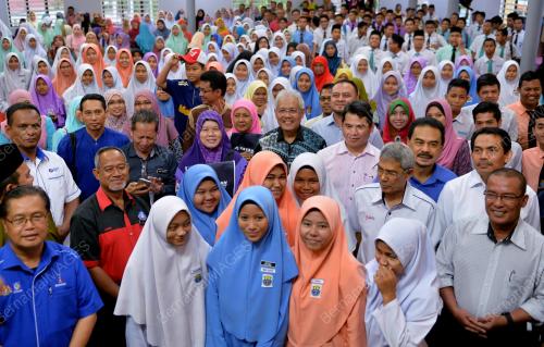 PK02_07102016_HAMZAH