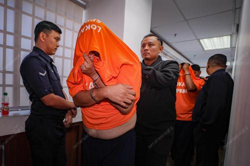 KES RASUAH DANA PENYELIDIKAN IPTS