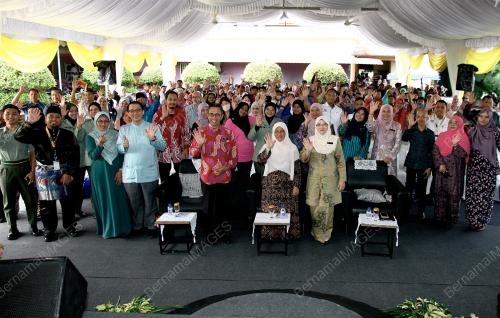 DATIN SERI ARZER ZUBIN