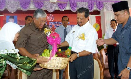 TAN SRI MUHYIDDIN YASSIN