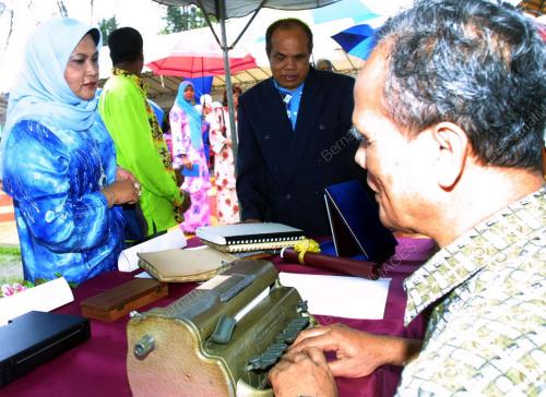 SITI SALMAH MAT JUSAK