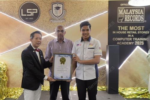KHAIRUDIN ABU HANIPAH