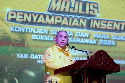 DATUK SERI SAARANI MOHAMAD
