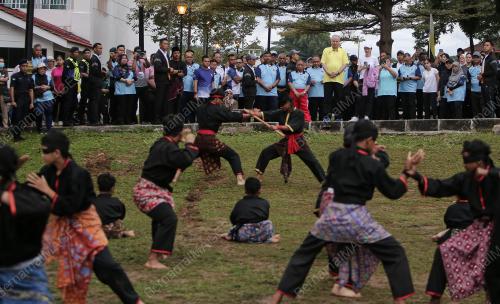 SULTAN PERAK SULTAN NAZRIN SHAH
