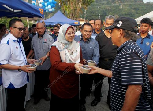 FUZIAH SALLEH