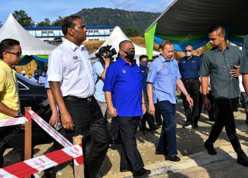 DATUK SERI SAARANI MOHAMAD