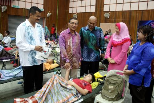 PK02_11122012_BERKHATAN