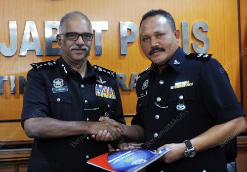 PK02_11122014_POLIS