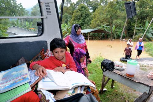 PK02_12042012_BANJIR