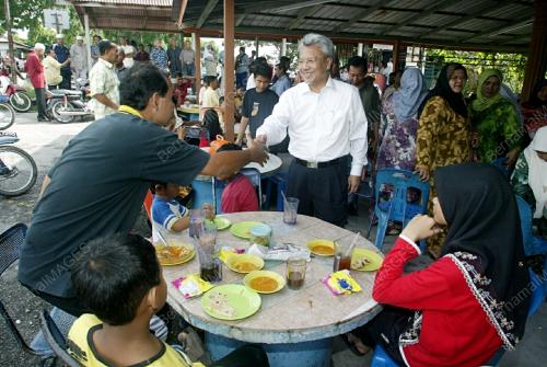 AHMAD HUSNI HANADZLAH